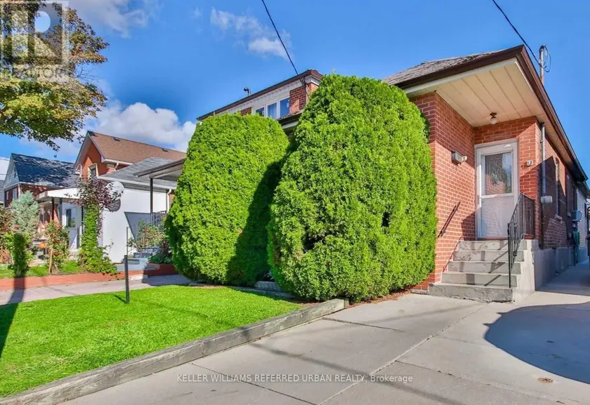 Detached at 13 TESTON BOULEVARD, Toronto