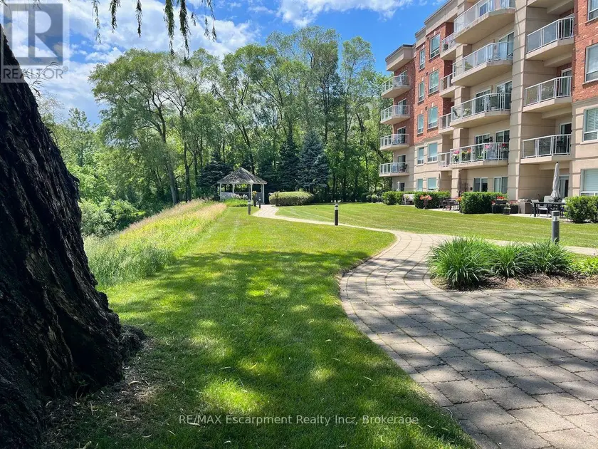Apartment at 310 - 5188 LAKESHORE ROAD, Burlington