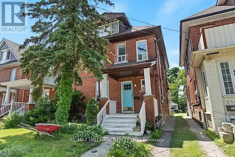 Semi-Detached/Link at MAIN - 228 PACIFIC AVENUE, Toronto