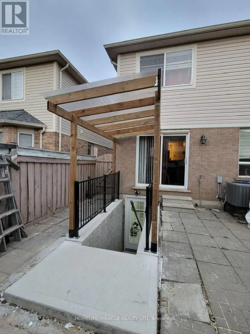 Semi-Detached/Link at 22 TAWNIE CRES (BASEMENT), Brampton