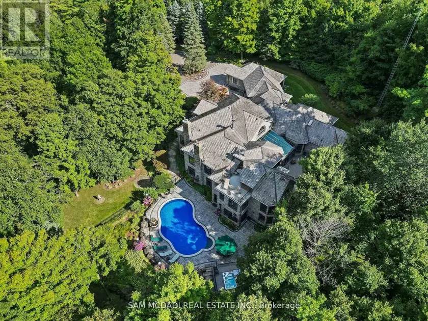 Detached at 10140 PINEVIEW TRAIL, Milton
