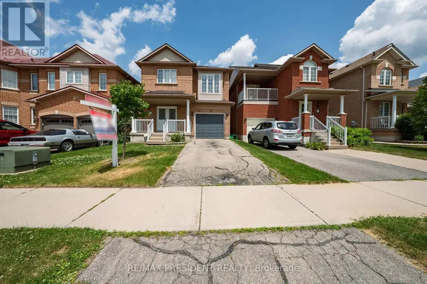 Detached at 4 REDFINCH WAY, Brampton