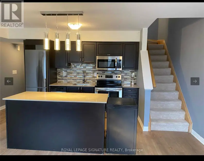 Townhouse at 4 - 161 WILLIAM DUNCAN ROAD, Toronto