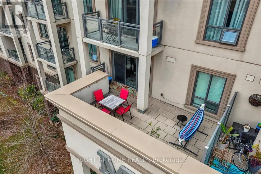 Apartment at 301 - 2490 OLD BRONTE ROAD, Oakville