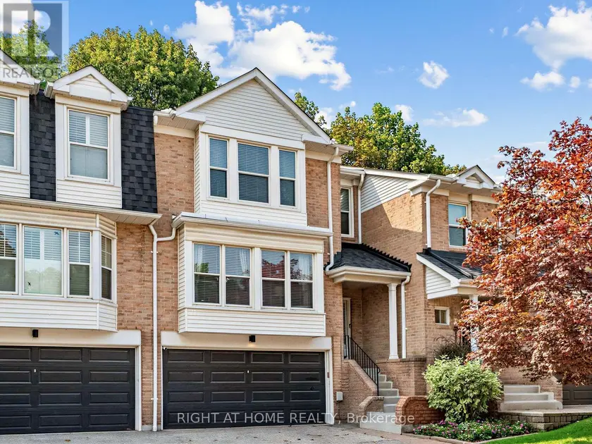 Townhouse at 25 TAMARACK CIRCLE, Toronto