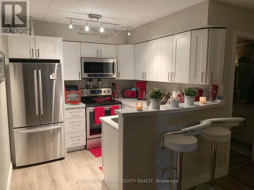 Apartment at 308 - 1431 WALKERS LINE, Burlington