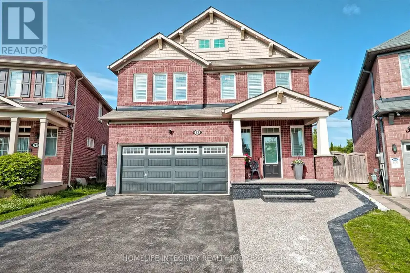 Detached at 33 KLEMSCOTT ROAD, Brampton