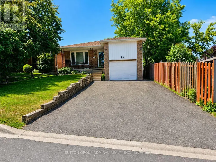Detached at 94 SACKVILLE STREET, Caledon