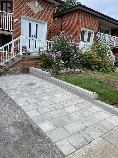 Semi-Detached/Link at MAIN - 46 LOCUSTWOOD COURT, Brampton