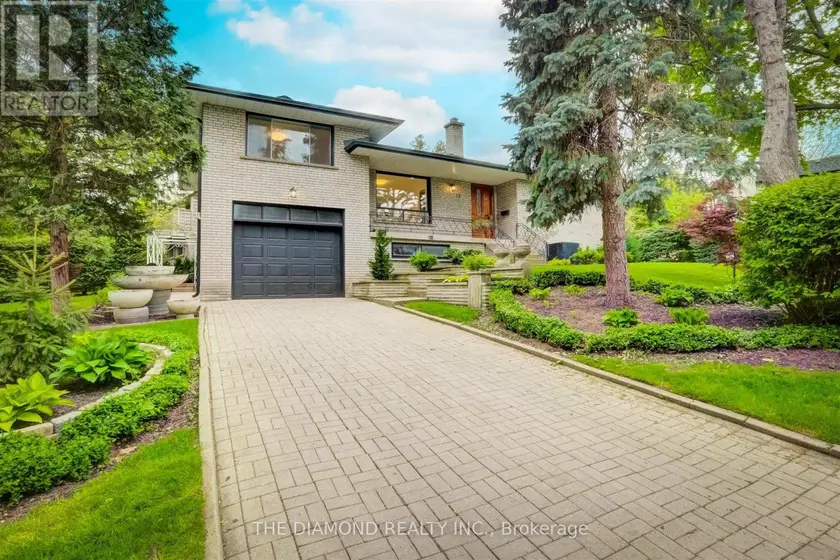 Detached at 15 GOVERNMENT ROAD, Toronto