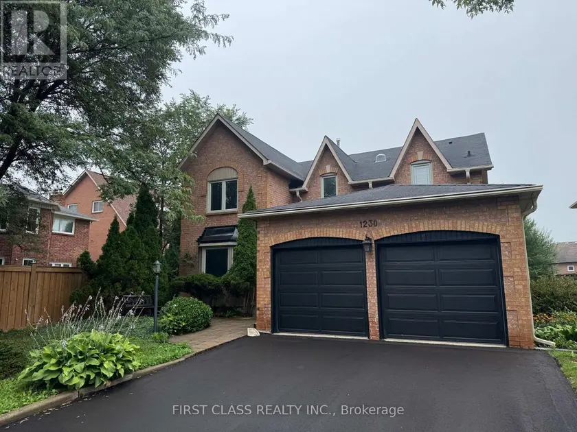 Detached at 1230 GLENASHTON DRIVE, Oakville