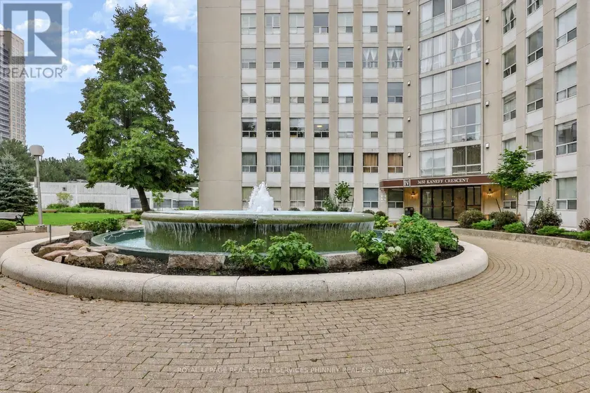 Apartment at 2801 - 3650 KANEFF CRESCENT, Mississauga