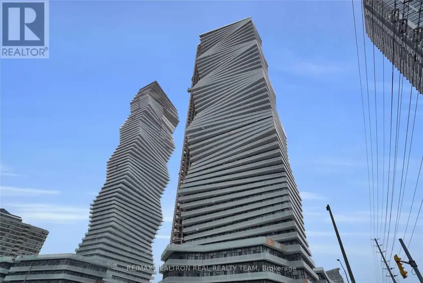 Apartment at 316 - 3900 CONFEDERATION PARKWAY, Mississauga
