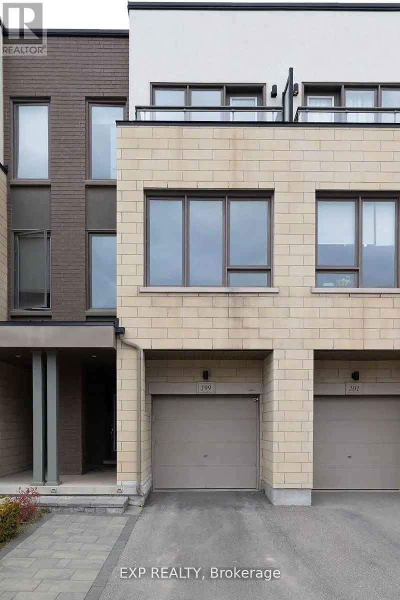 Townhouse at 199 SABINA DRIVE, Oakville
