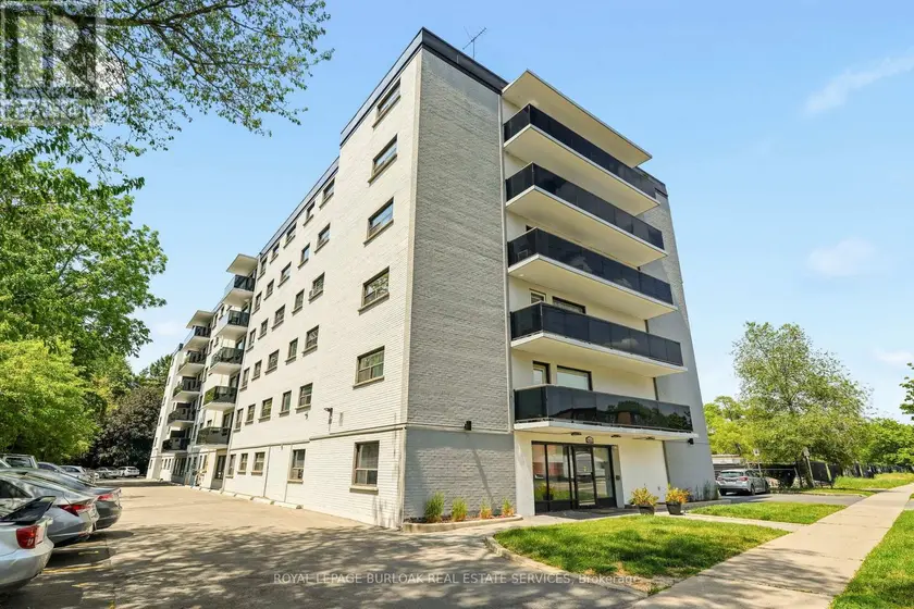 Apartment at 201 - 2411 NEW STREET, Burlington