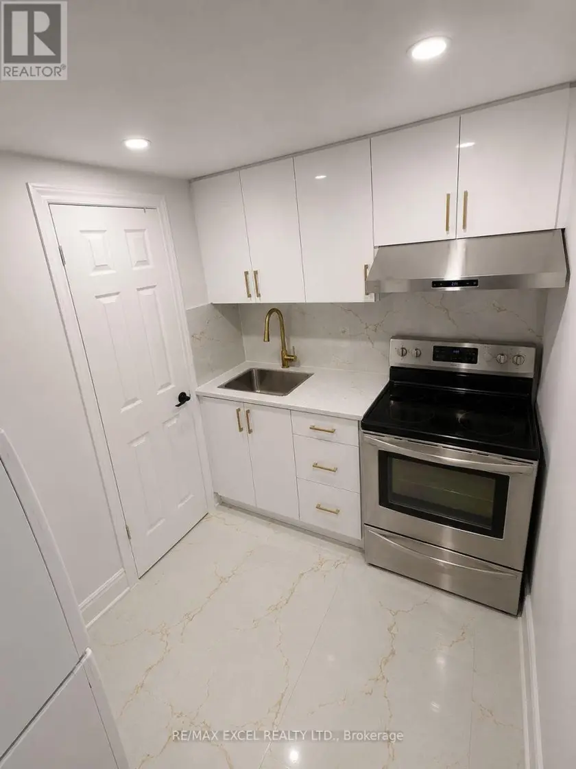 Semi-Detached/Link at BSMT - 3882 MIDHURST LANE, Mississauga