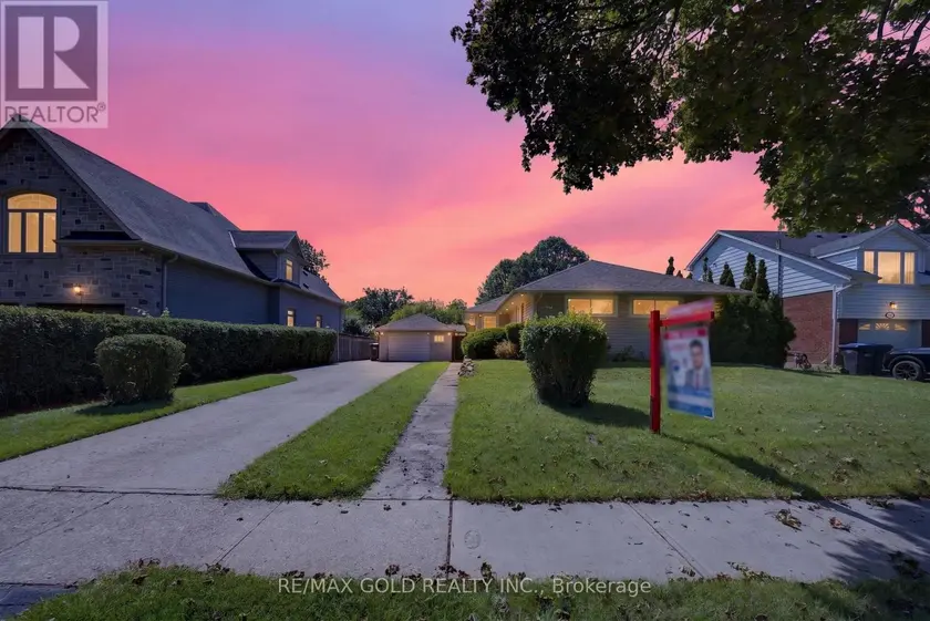 Detached at 29 TRELEAVEN DRIVE, Brampton