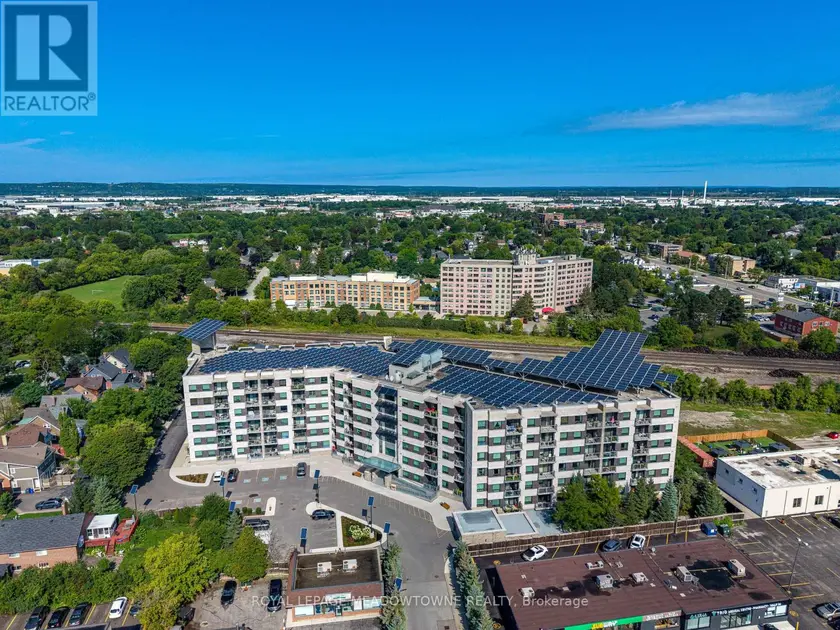 Apartment at 313 - 383 MAIN STREET E, Milton
