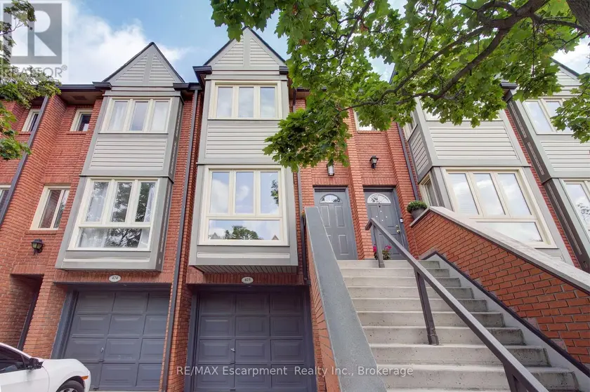 Townhouse at 425 - 895 MAPLE AVENUE, Burlington