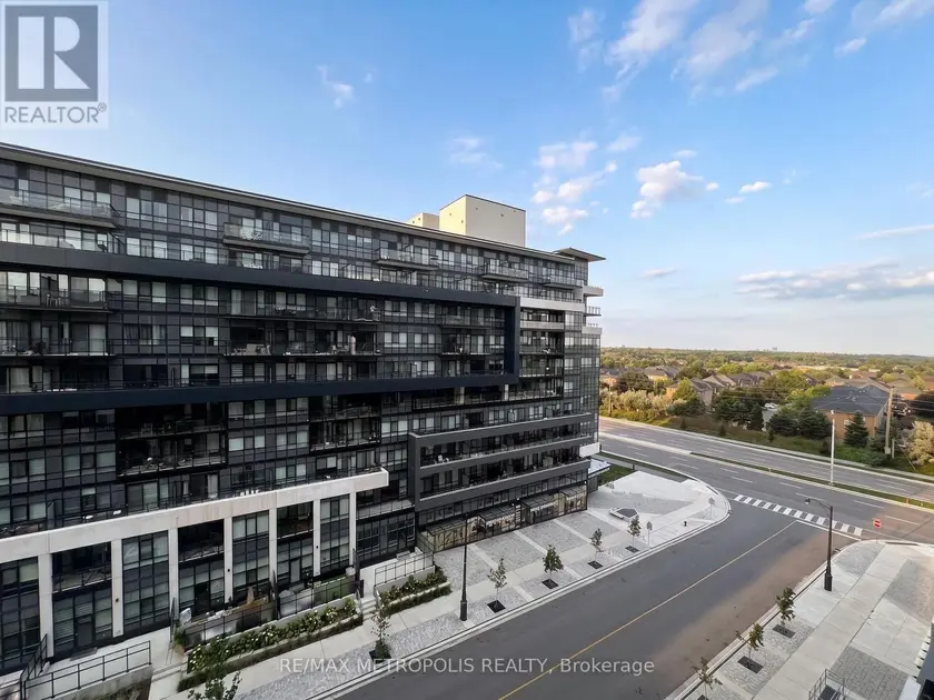 Apartment at 714 - 405 DUNDAS STREET W, Oakville