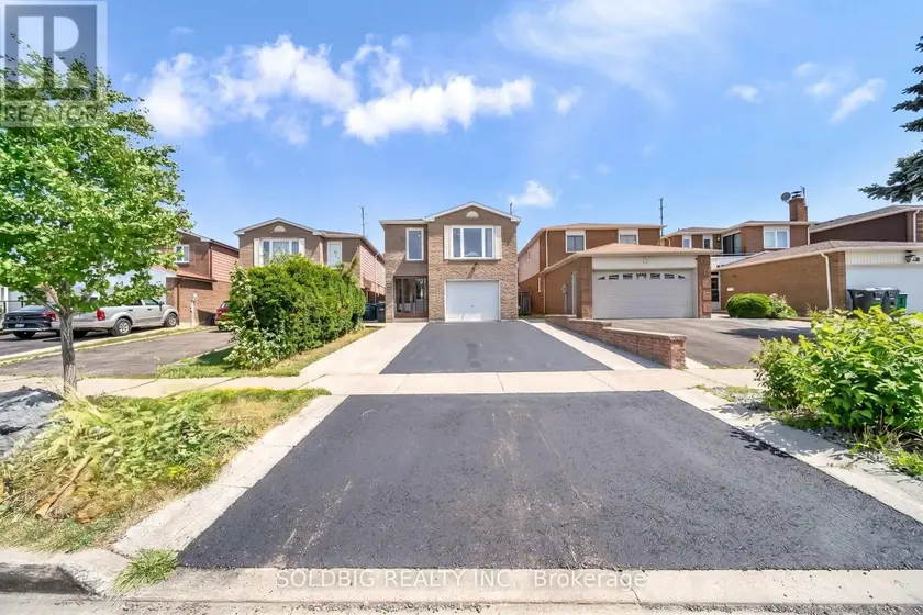 Detached at 76 BANTING CRESCENT, Brampton