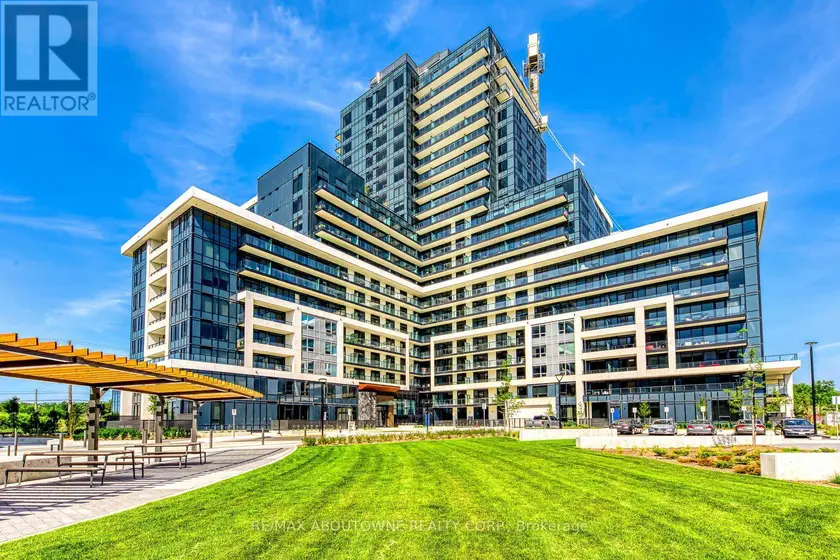 Apartment at 314 - 3220 WILLIAM COLTSON AVENUE, Oakville