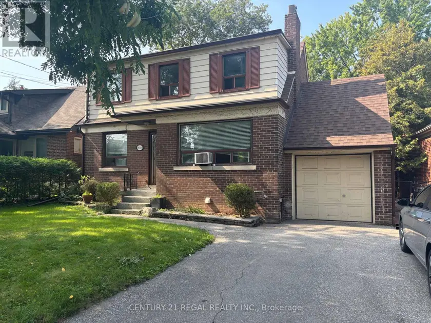 Detached at 2640 LAKE SHORE BOULEVARD W, Toronto