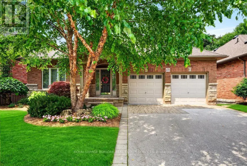 Detached at 13 - 976 SHADELAND AVENUE, Burlington