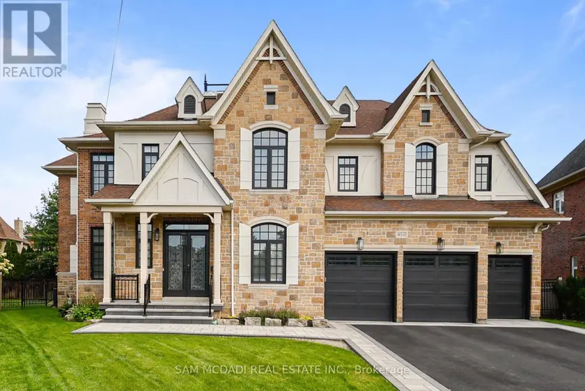 Detached at 950 FREDONIA DRIVE, Mississauga