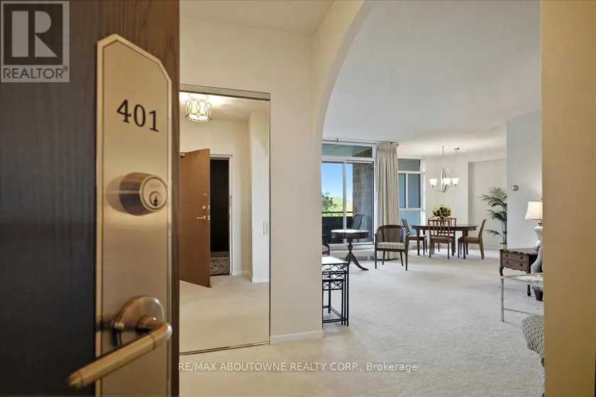 Apartment at 401 - 5250 LAKESHORE ROAD, Burlington