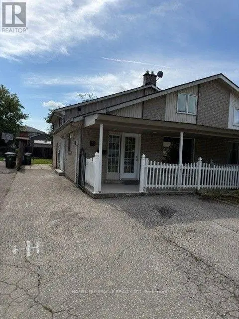 Semi-Detached/Link at 21 SANAGAN ROAD, Toronto