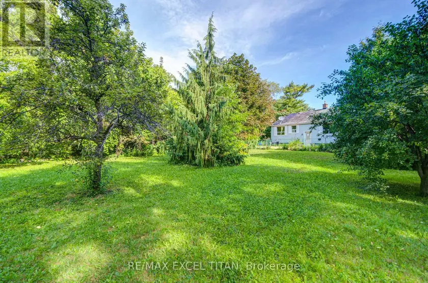 Detached at 1098 KENT AVENUE, Oakville