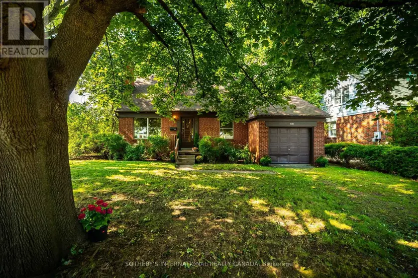 Detached at 2050 RUSSETT ROAD, Mississauga