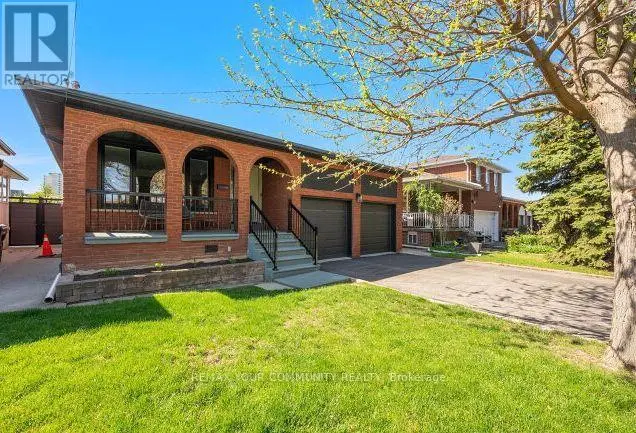 Detached at 19 HAMER BOULEVARD, Toronto