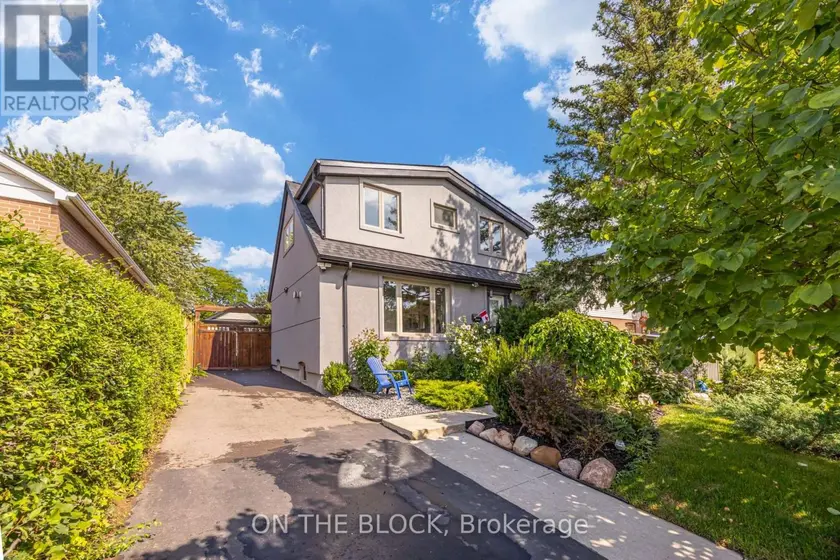 Detached at 122 ALLENBY AVENUE, Toronto
