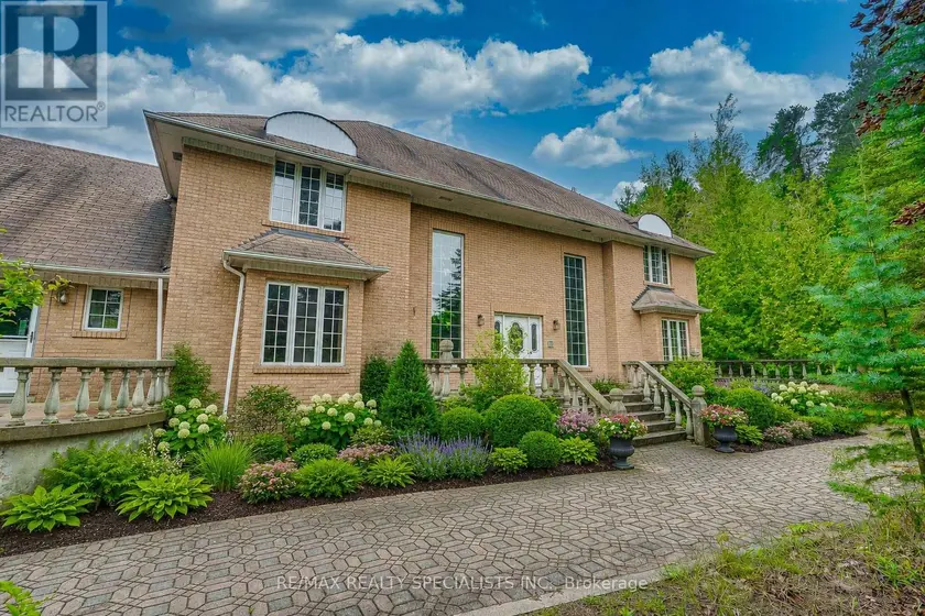 Detached at 11 PRINCE ANDREW DRIVE, Caledon