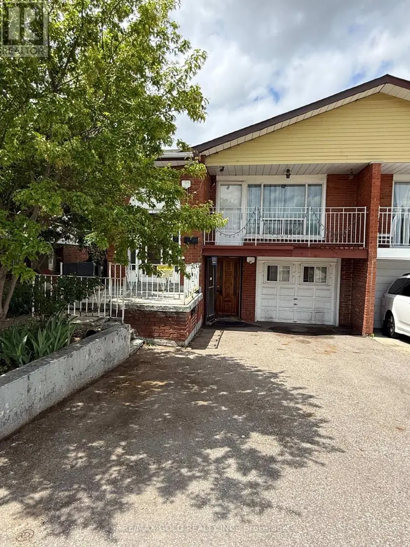 Semi-Detached/Link at 3777 KEENAN CRESCENT, Mississauga