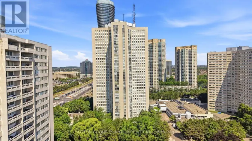 Apartment at 304 - 3650 KANEFF CRESCENT, Mississauga