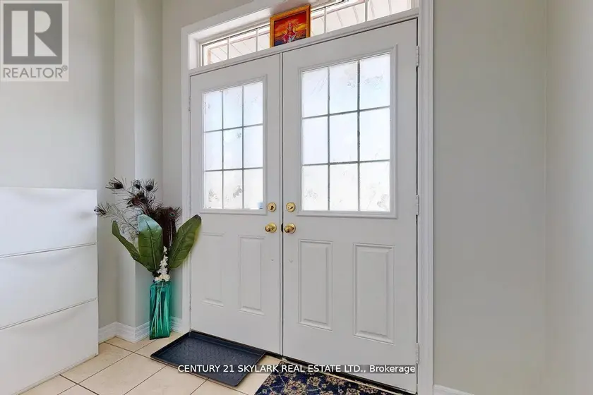 Semi-Detached/Link at 14 MISSION RIDGE TRAIL, Brampton