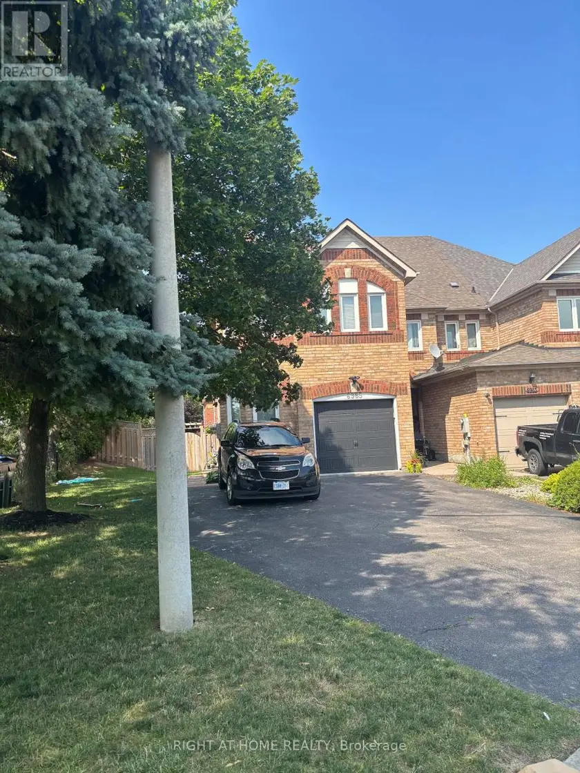 Townhouse at 6985 DUNNVIEW COURT, Mississauga