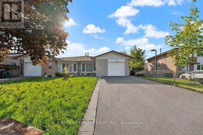 Semi-Detached/Link at 44 WILTON DRIVE, Brampton