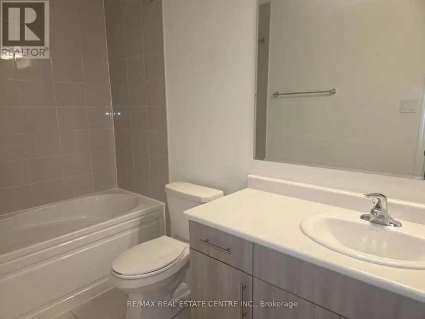 Townhouse at 25 - 975 WHITLOCK AVENUE, Milton