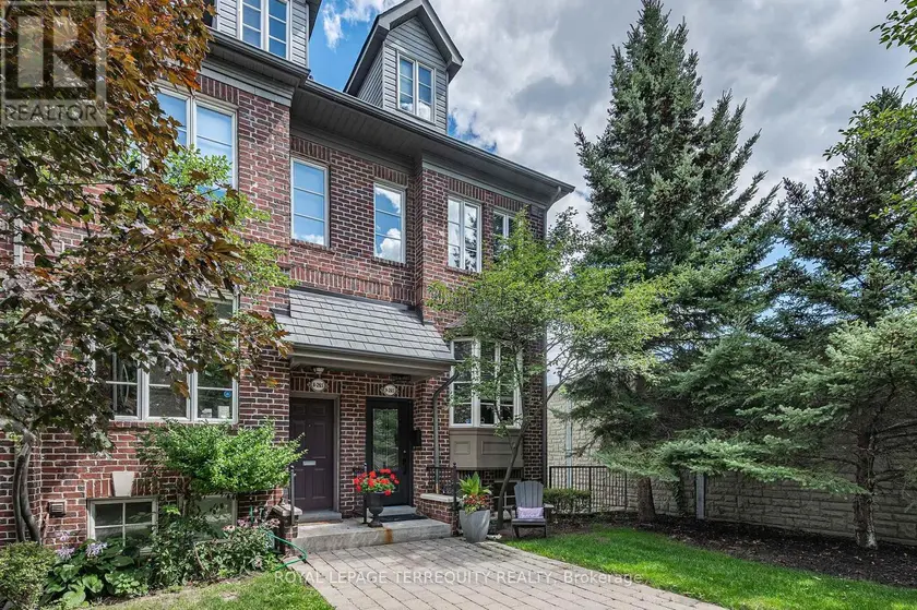 Townhouse at 9 - 265 VAN DUSEN BOULEVARD, Toronto