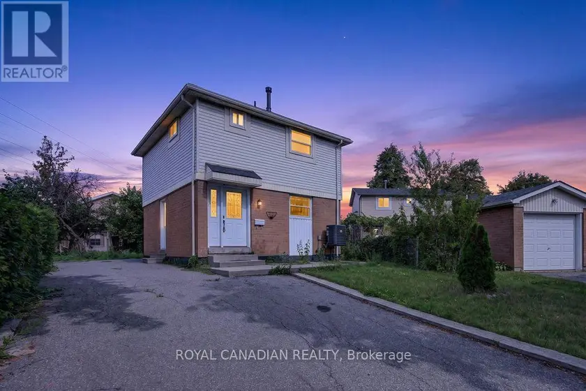 Detached at 6 DAMASCUS DRIVE, Toronto