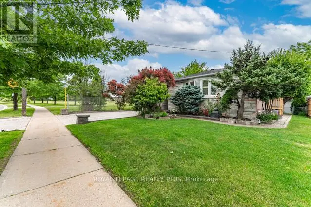 Detached at 87 HULLMAR DRIVE, Toronto