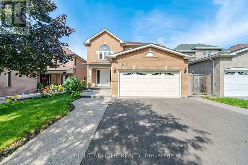 Detached at 975 MANTLE CRESCENT, Mississauga