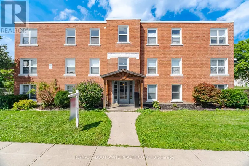 Multiplex at 5 - 133 NORTH SERVICE ROAD E, Oakville