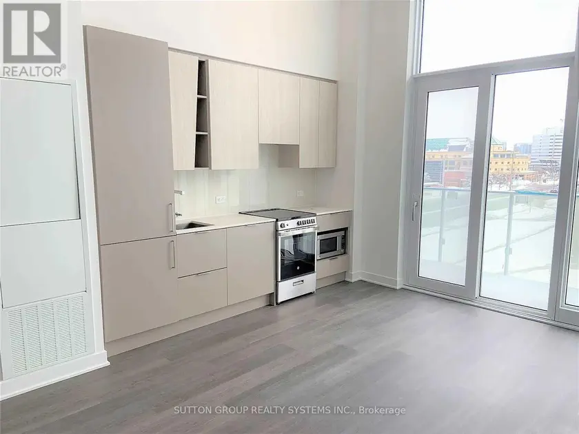 Apartment at 414 - 3900 CONFEDERATION PARKWAY, Mississauga