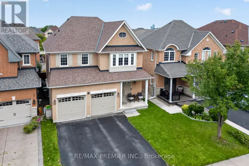 Detached at 19 TIMBERWOLF ROAD, Brampton