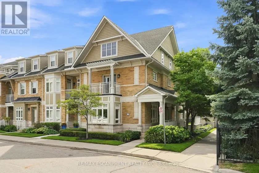 Townhouse at 36 COMPASS WAY, Mississauga